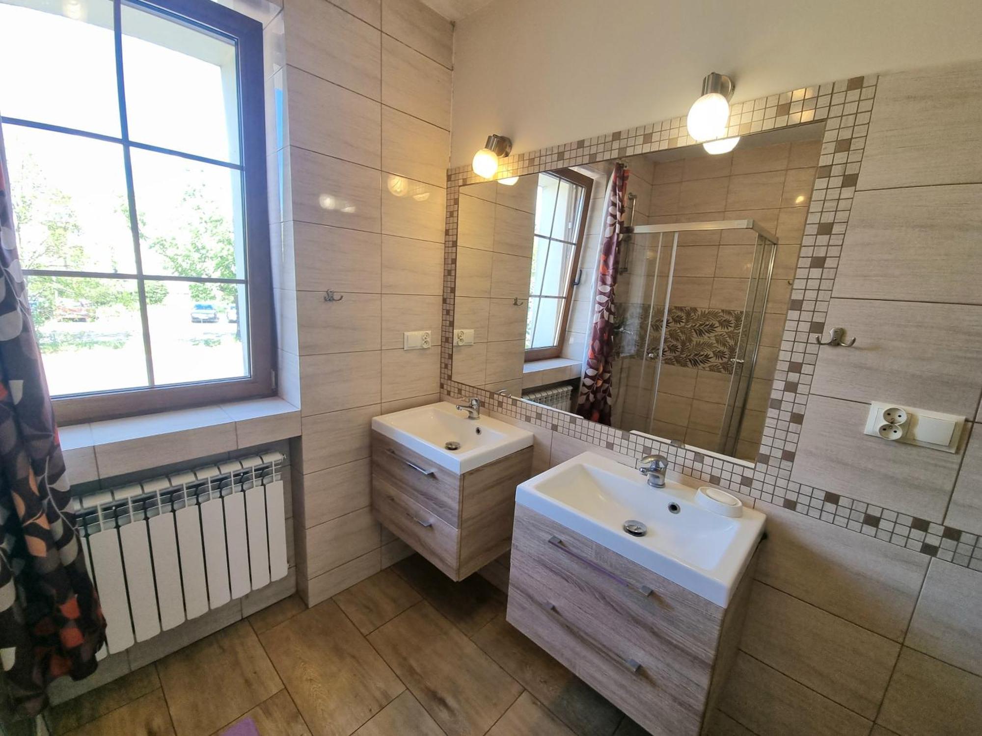 ורוצלב Hostel Rumiankowy Airport Hostel מראה חיצוני תמונה